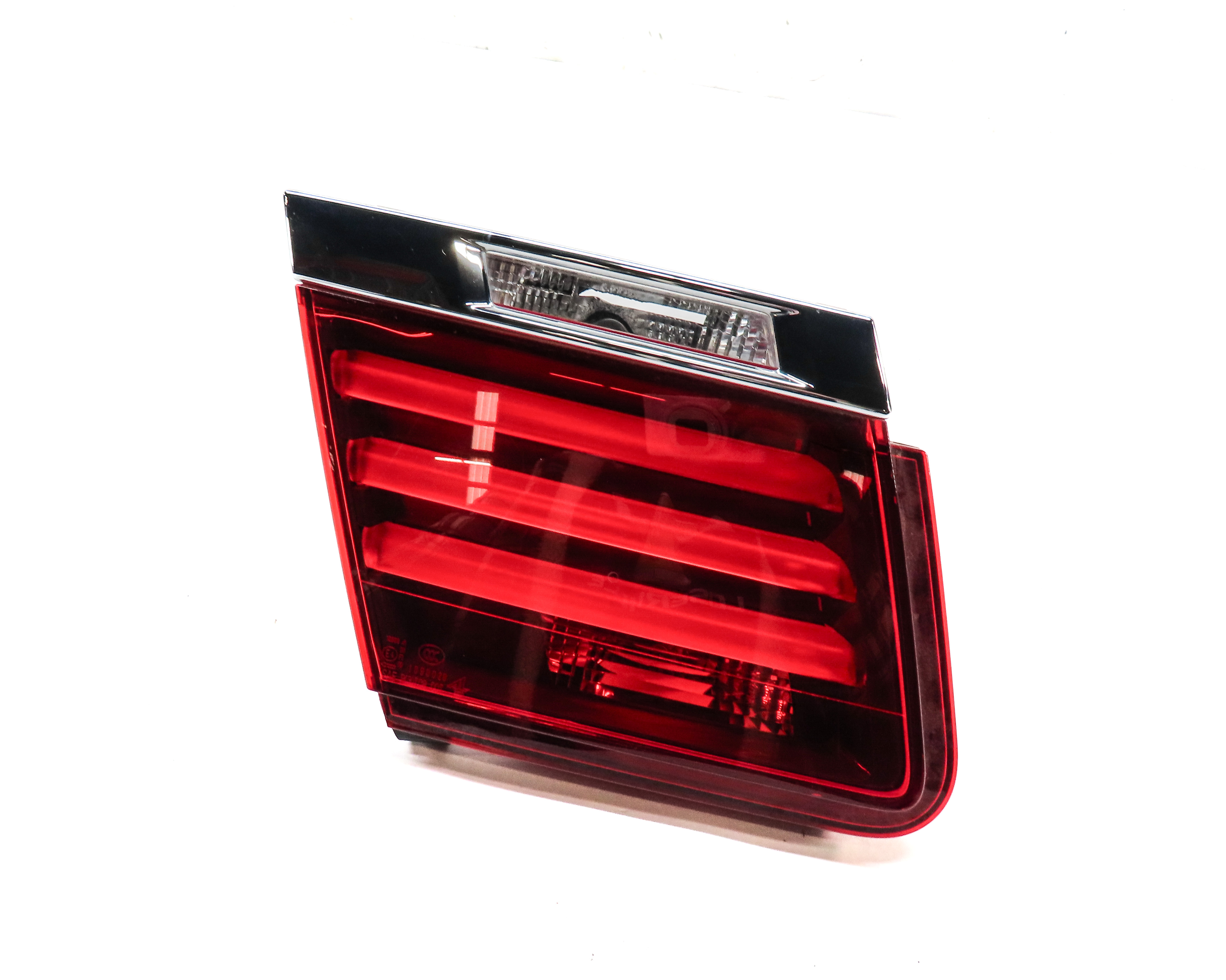 13-15 BMW 740i 750i 760i ACTIVEHYBRID-7 B7 (F01 F02 F04) LEFT INNER TAILLIGHT — exact item pictured